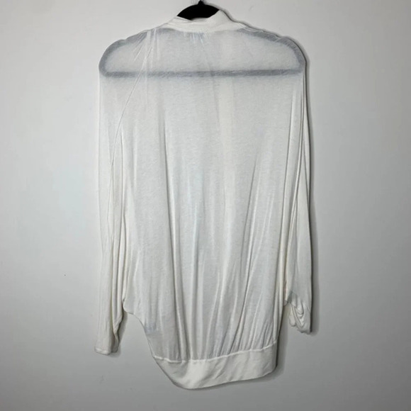 Aritzia Babaton Cardigan Sweater Dolman 3/4 Length Sleeve Button front Off White - Picture 8 of 10